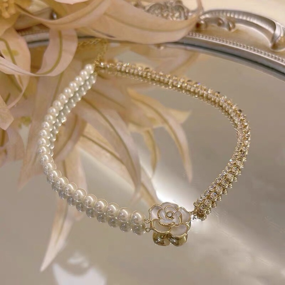 Gorgeous Camellia Pearl Asymmetrical Choker Necklace Wedding Jewelry